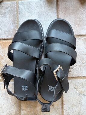 wild fable Black Triple-Strap Buckle Sandals